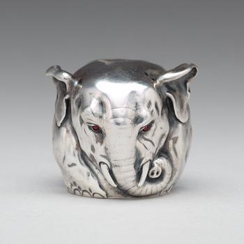 A Fabergé silver vodka cup, workmaster Mikhail Perkhin, St Petersburg 1908-17.