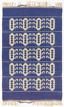 A flat weave, mid 20th Century, circa 293 x 187 cm.