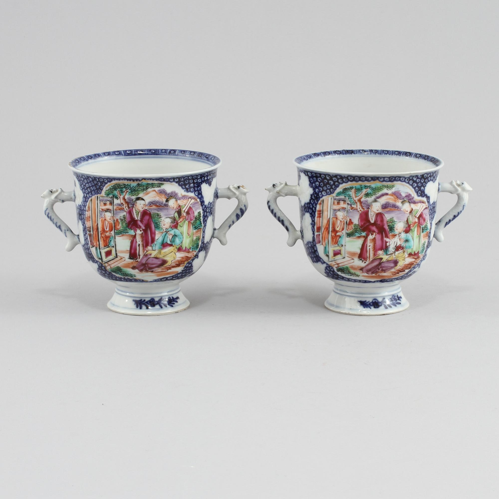 KOPPAR, ett par, porslin, Kina, Jiaqing, (1796-1820).