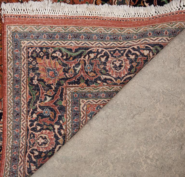 MATTA, Iran. Ca 335x240 cm.