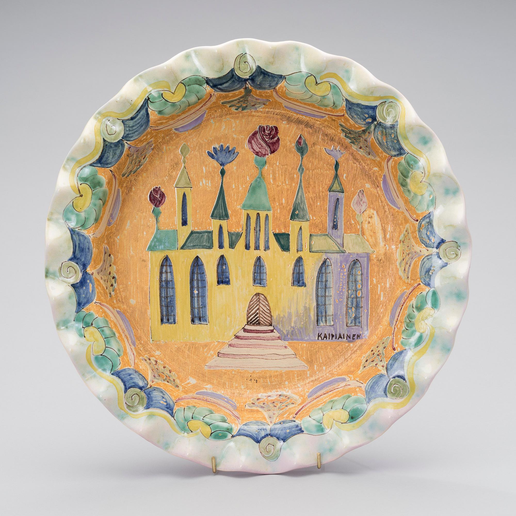 BIRGER KAIPIAINEN, A CERAMIC DISH. Castle. Signed Kaipiainen. Arabia, 1940s.