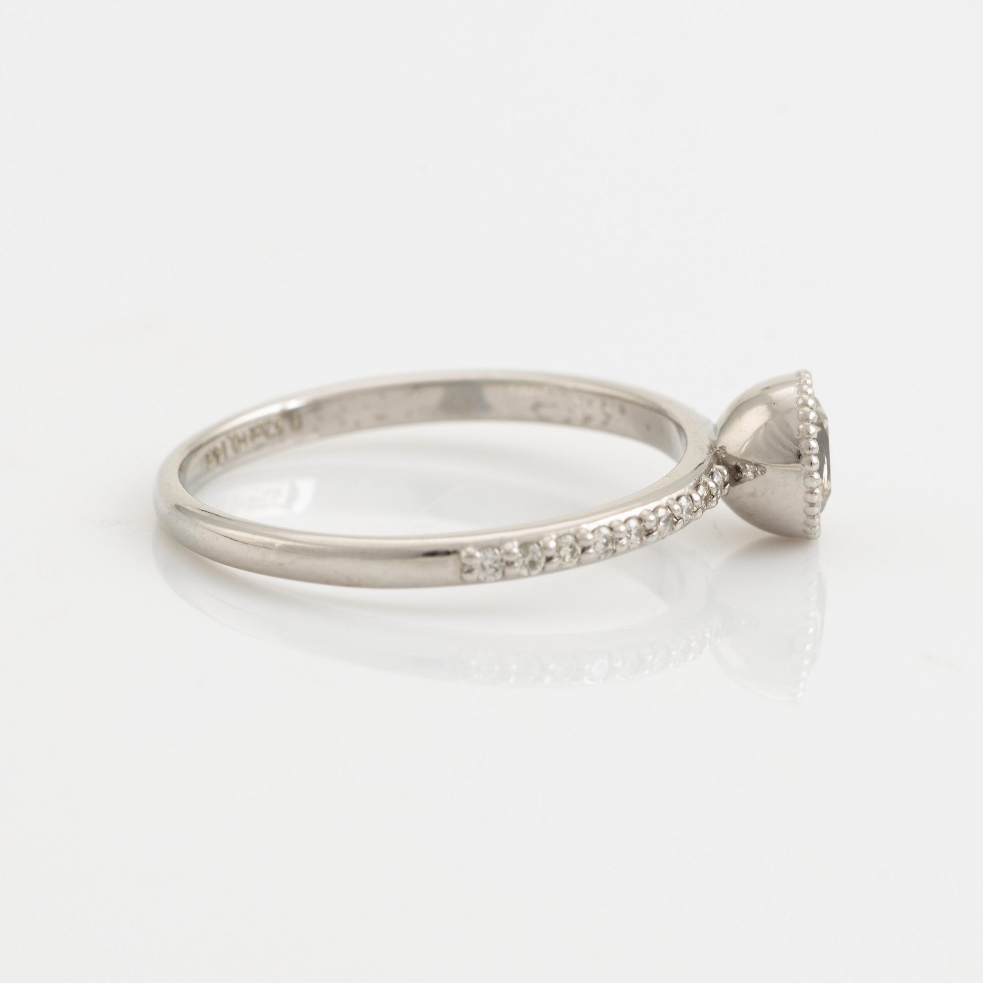 Diamond ring.