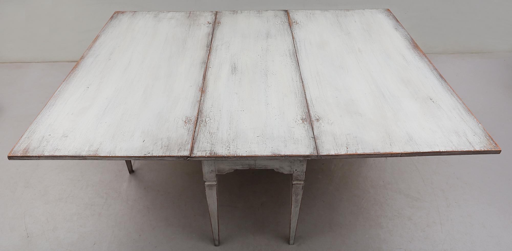 SLAGBORD, sengustavianskt, 1800-talets första hälft.