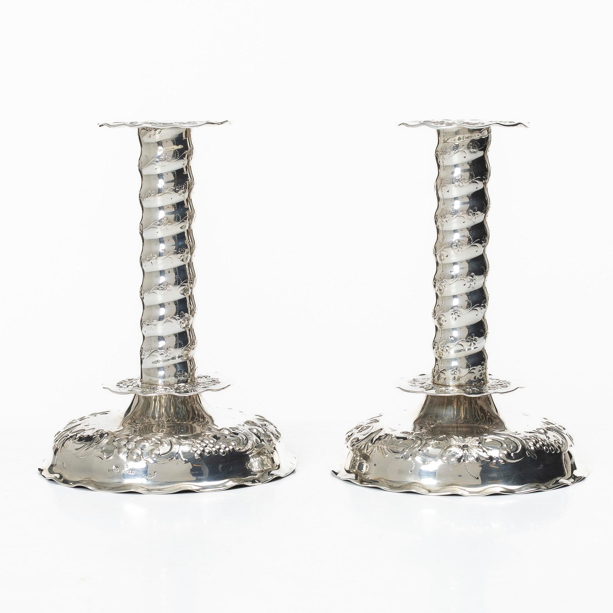 A pair of Swedish silver candelsticks, Baroque style, Silver, Tenn & Silver Ab, Gothenburg 1948.