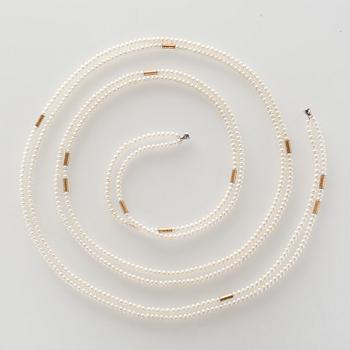 PÄRLCOLLIER, Ole Lynggaard, 18K guld med odlade sötvattenspärlor.