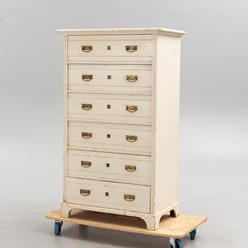 A Jugend dresser from Nordiska Kompaniet,  early 20th century.