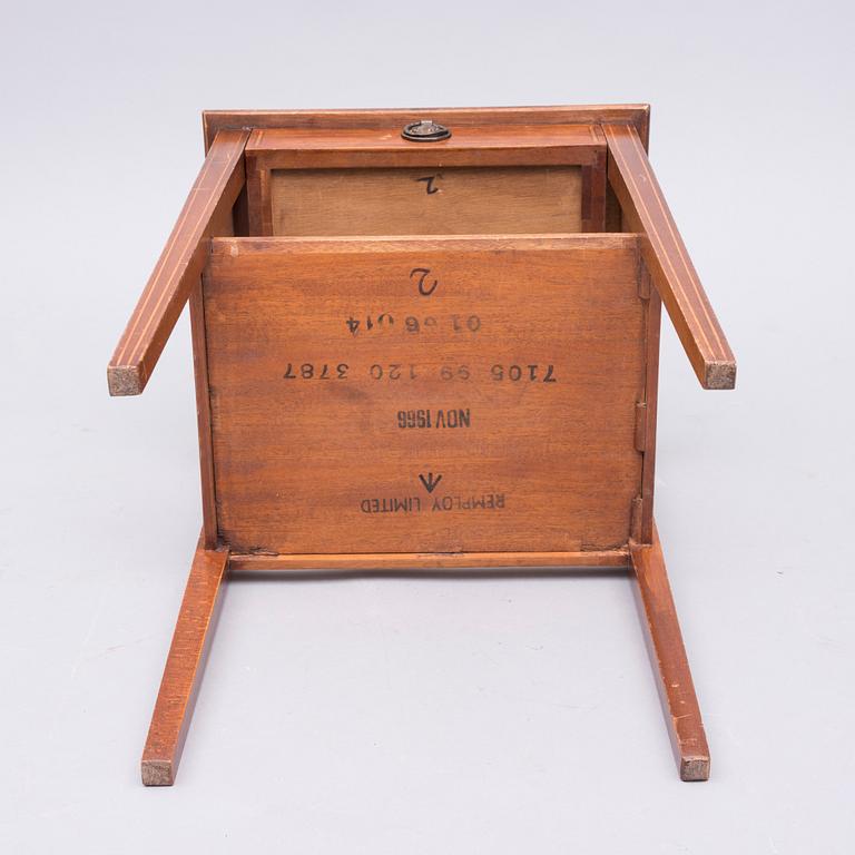 SÄNGBORD, Grange, Frankrike 1980-tal samt SÄNGBORD Remploy Limited, England 1966.