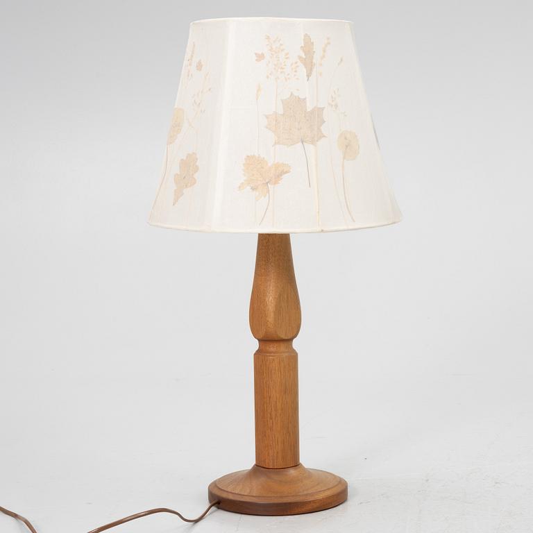 Carl Malmsten, a table lamp.