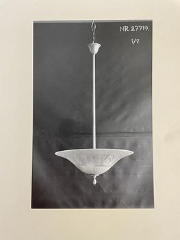 Erik Tidstrand, & Edward Hald, taklampa, modell "27719", Nordiska Kompaniet & Orrefors, 1920-30-tal.