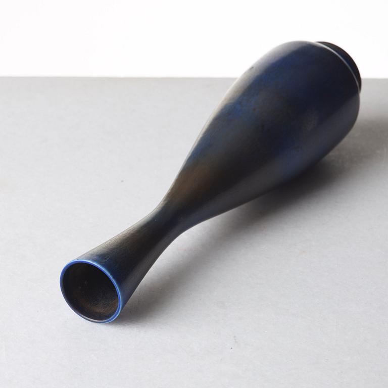 Berndt Friberg, a stoneware vase, Gustavsberg studio, Sweden 1960.