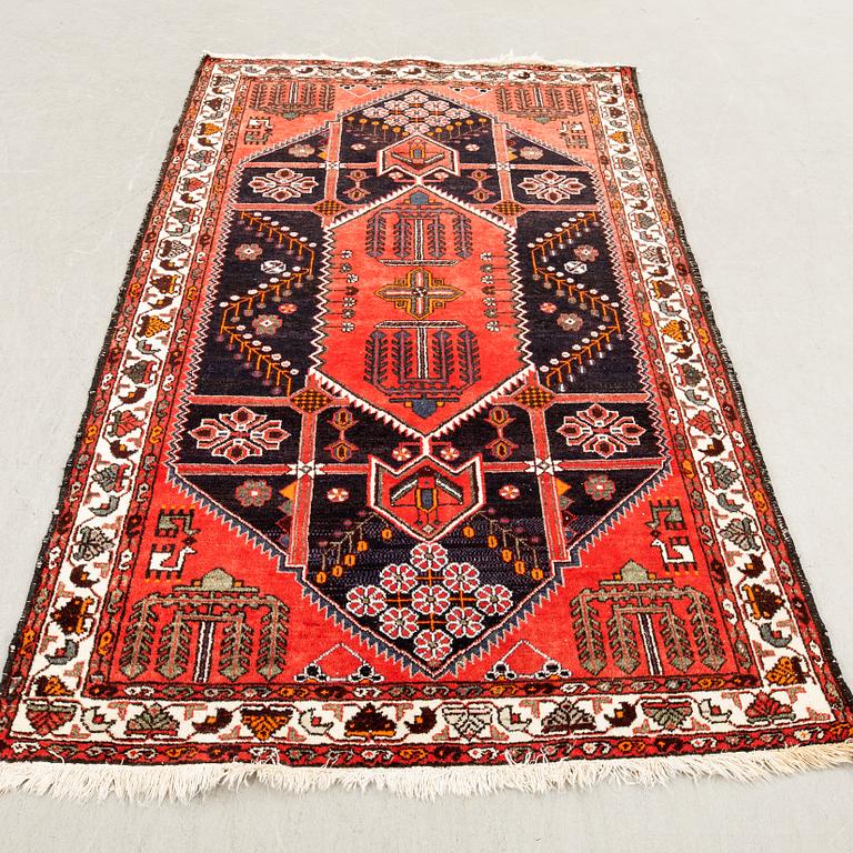 Carpet Hamadan semi-antique approx. 221x137 cm.