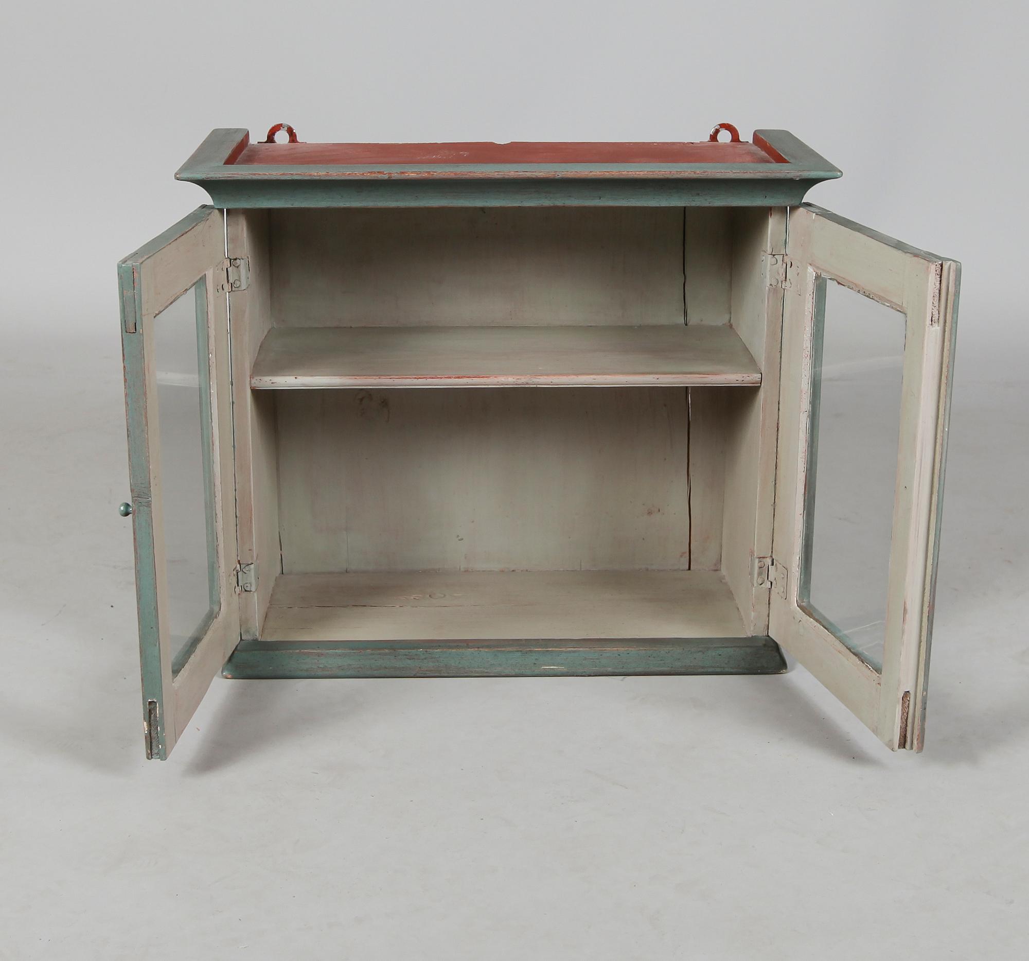 HÄNGSKÅP, sent 1800-tal.