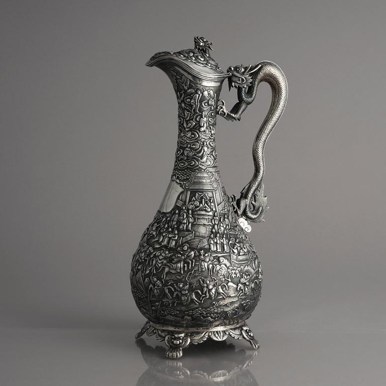 A Chinese export silver wine ewer, Qing dynasty, 19th Century.