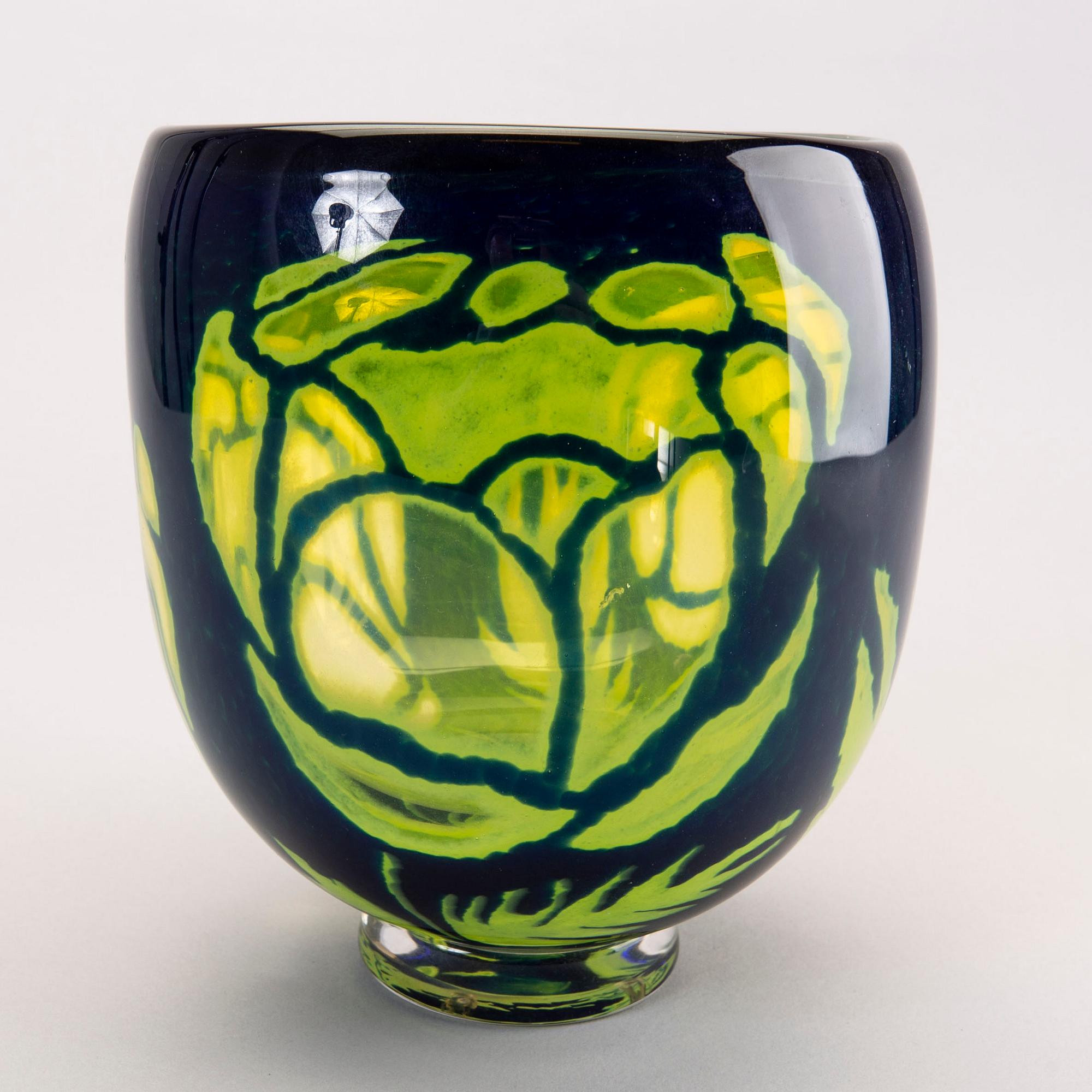 Elna Melusine Jolom, a signed and dated 2006 glass vase.