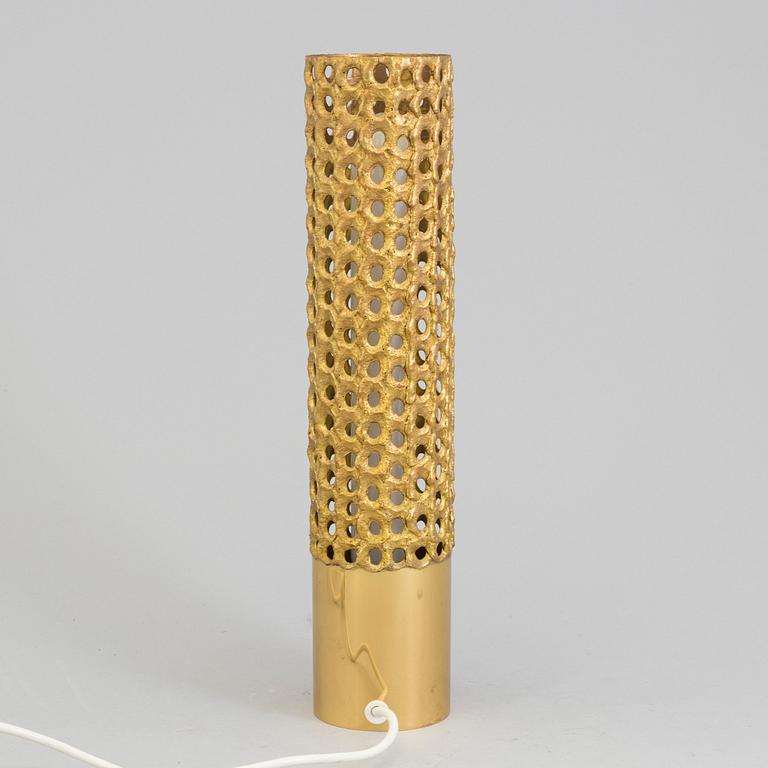 PIERRE FORSELL, table lamp, brass, Skultuna, second half of the 20th century.