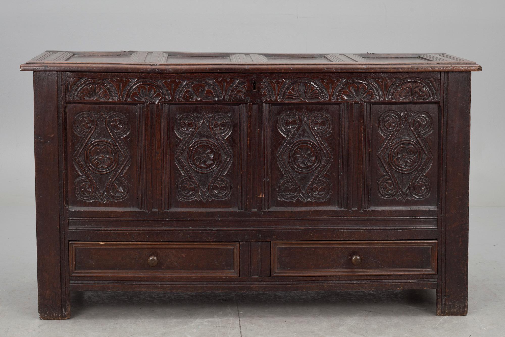 KISTA, barock. England. 1600-tal.
