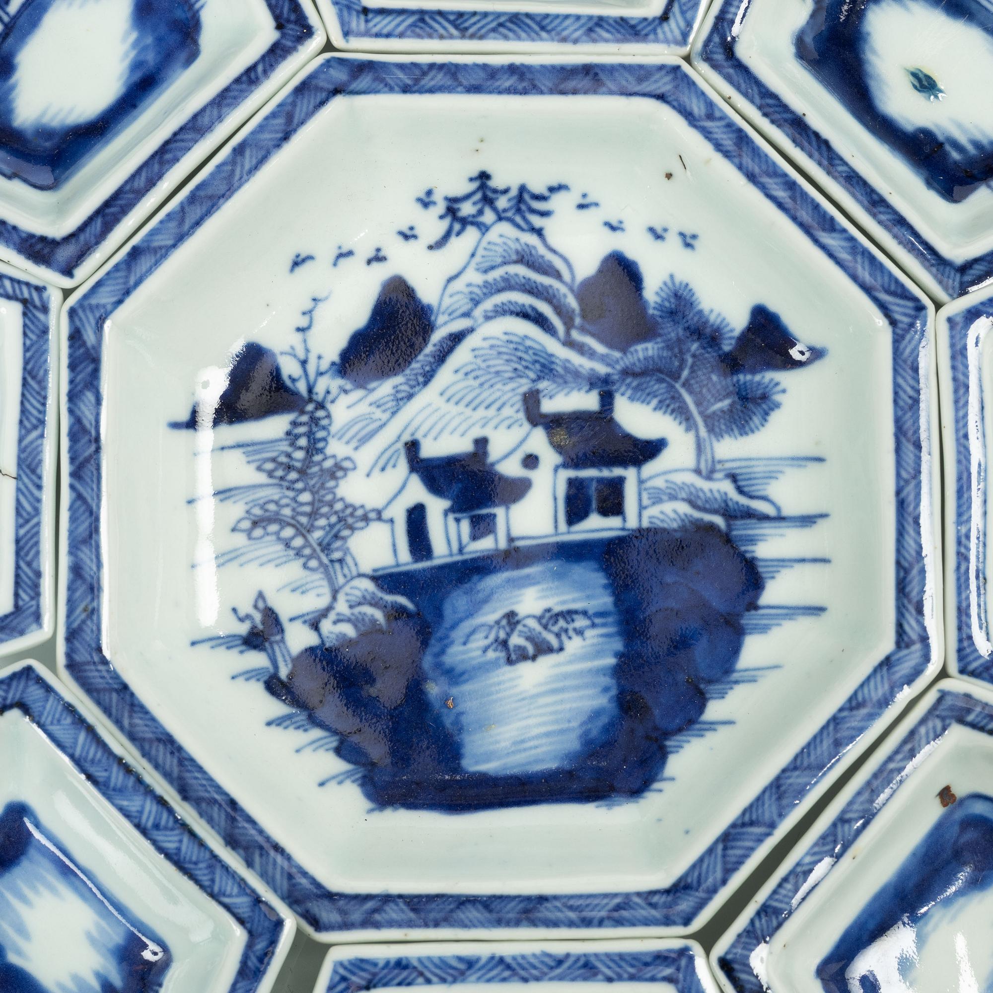 A nine piece Chinese export blue and white cabaret, Qing dynasty, Qianlong (1736-95).