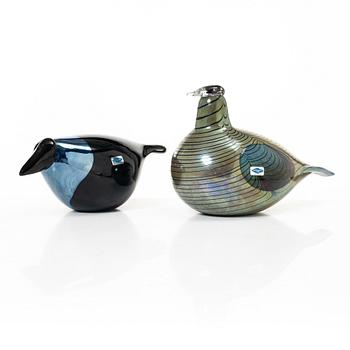Oiva Toikka, a pair of glass birds, Nuutajärvi, Notsjö, Iittala, Finland.