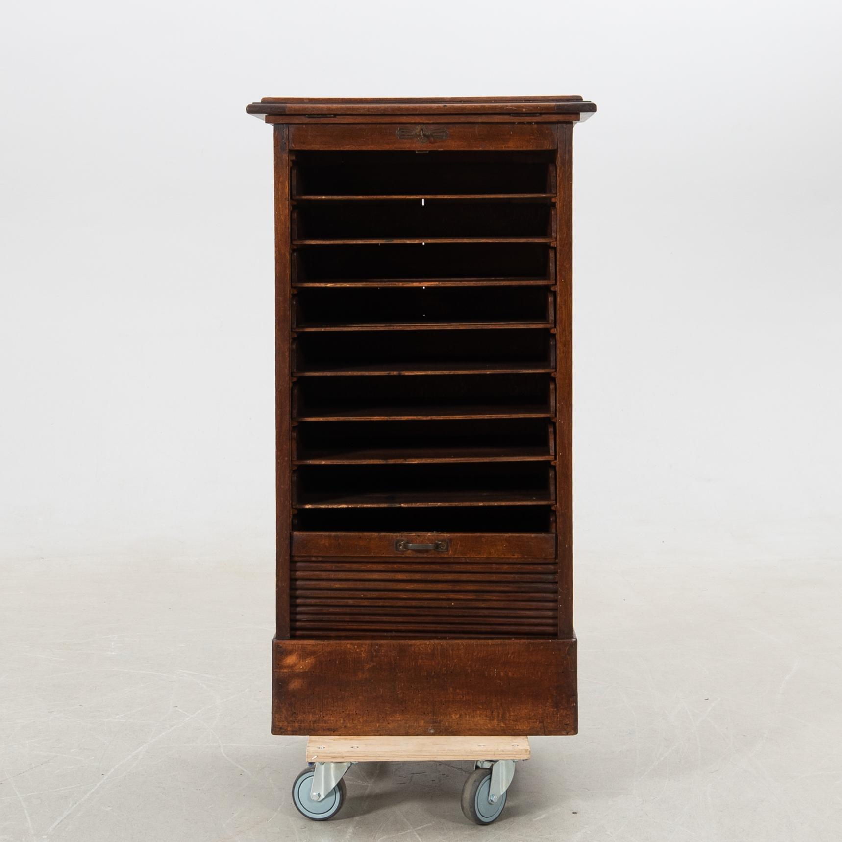 Jalousie cabinet, first half of the 20th century.