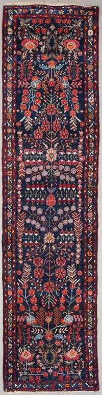 GALLERIMATTA, old, Iran, ca 345 x 85 cm.
