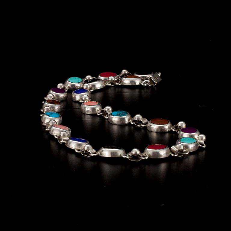 COLLIER, sterling silver, färgstenar. Vikt 61 g.