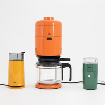 Florian Sieffert, a coffee maker "Aromaster", and two coffee grinders, Braun.