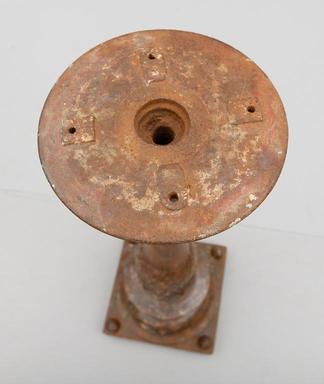 TRÄDGÅRDSPELARE, 1800-/1900-tal.