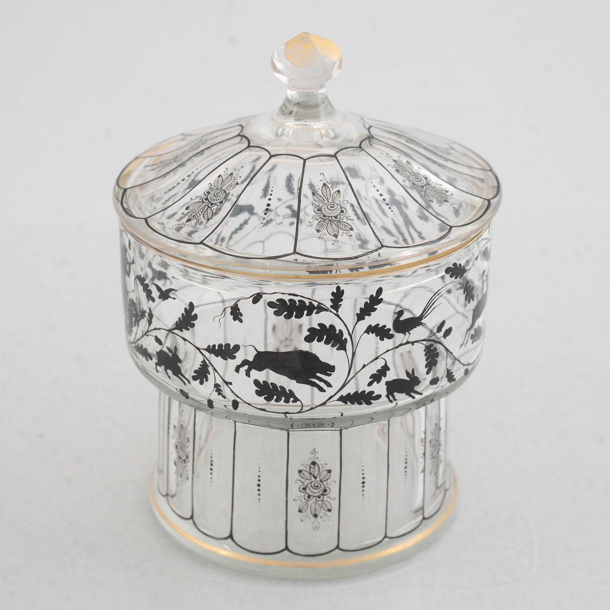 Adolf Beckert, tillskriven, bonbonjär, glas, Steinschönau, 1910-20-tal.