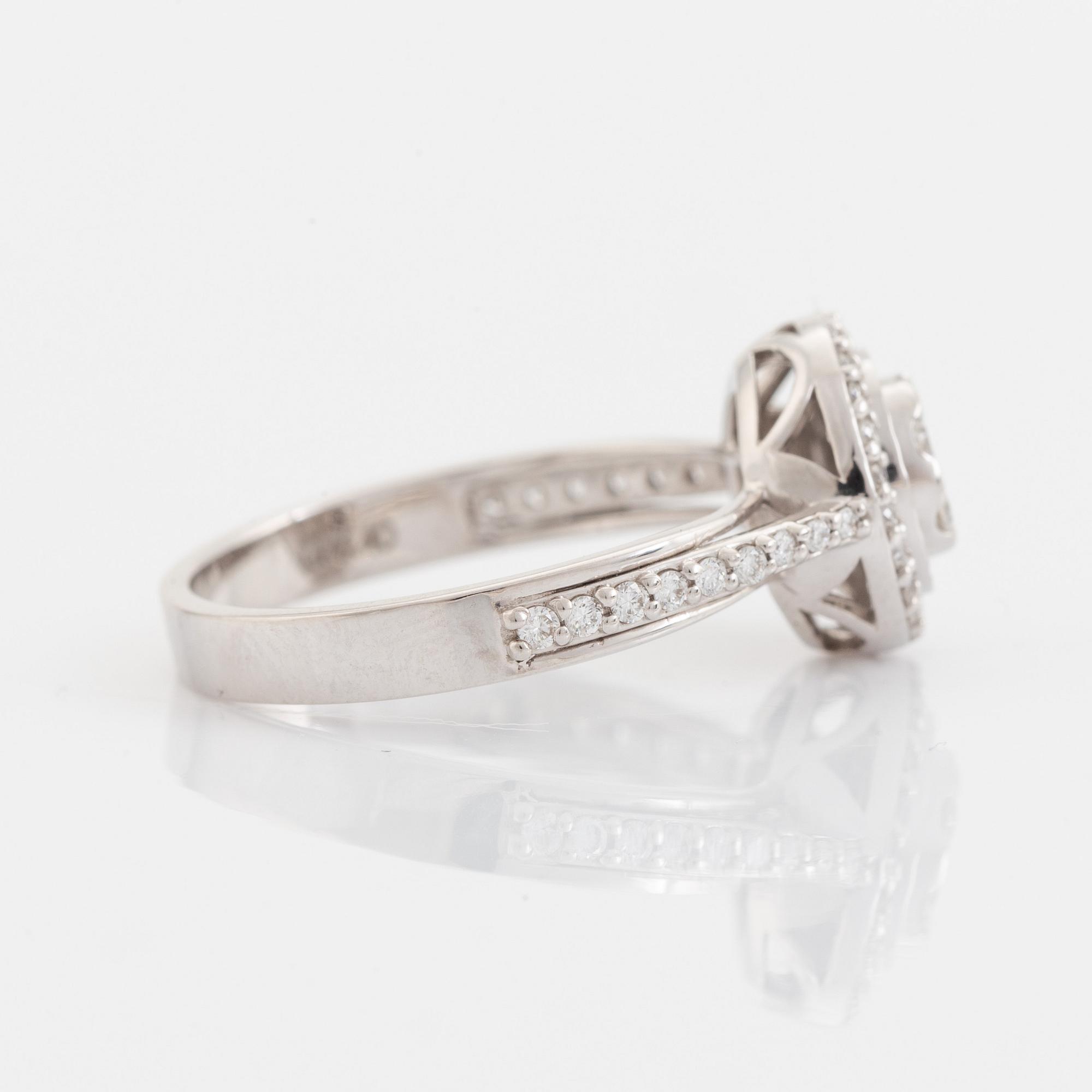 Brilliant cut diamond ring.