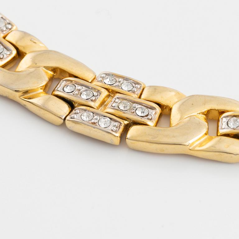 Oscar de la Renta bracelet, yellow metal with strass.