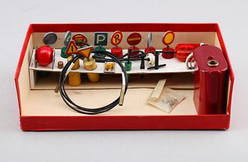 LEKSAKER, 3 st, Schuco, 1900-talets mitt.