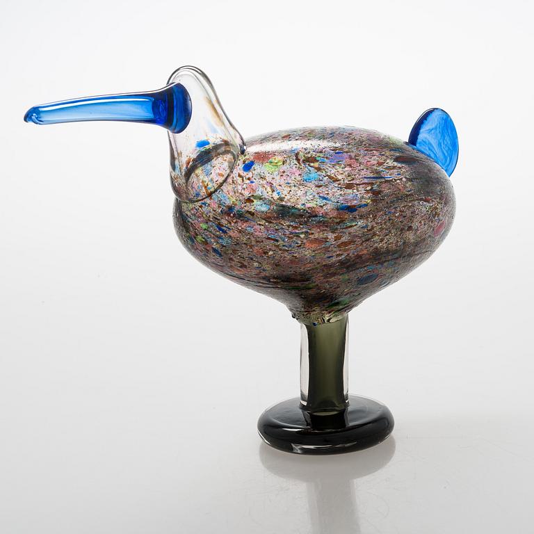 Oiva Toikka, a 'Kiikkuri' glass bird signed Oiva Toikka Nuutajärvi Notsjö.