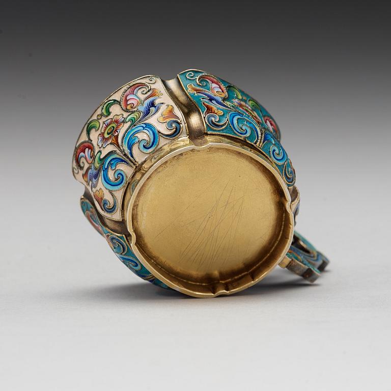 A Russian early 20th century silver-gilt and enamel charka, marks av Fedor Rückert, Moskva 1899-1908.