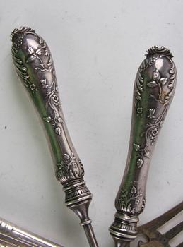 SERVERINGSBESTICK, ett par, silver, Ryssland, Bolin, omkring 1900.