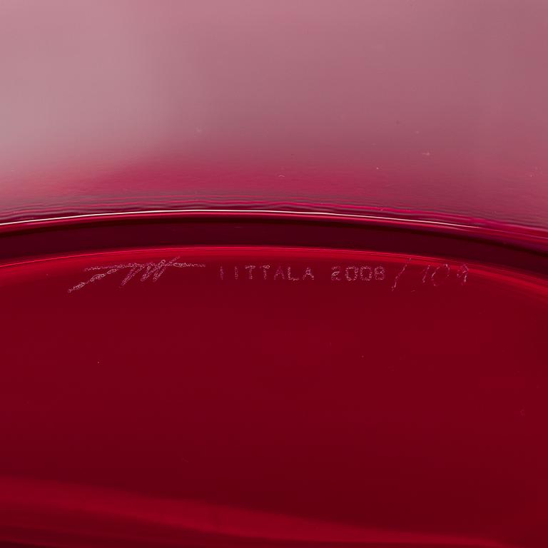 Tapio Wirkkala, maljakko, "Ovalis" signeerattu TW Iittala 2008/108.