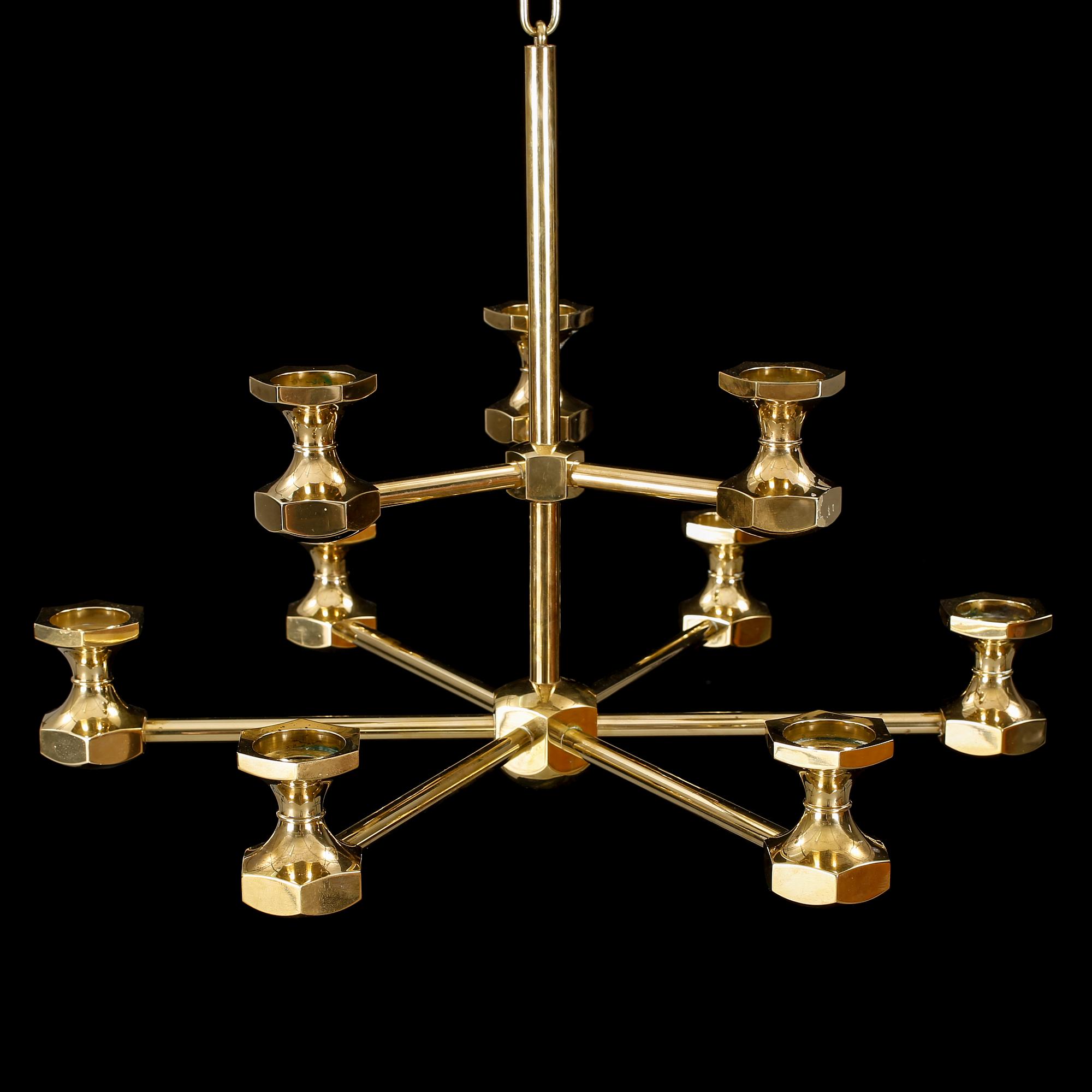 LJUSKRONA, mässing, Metallslöjden Gusum, 1900-talets andra hälft.