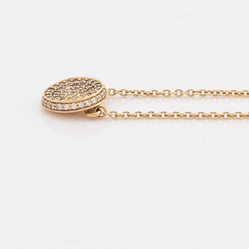 Efva Attling, 18K gold and brilliant cut diamond necklace.