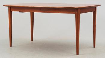 A Josef Frank mahogany dining table, Svenskt Tenn, model 947.