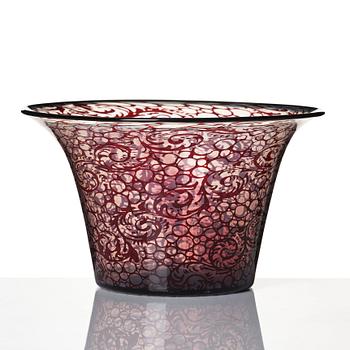 Simon Gate, a 'graal' glass bowl, Orrefors, Sweden 1920, no 952.