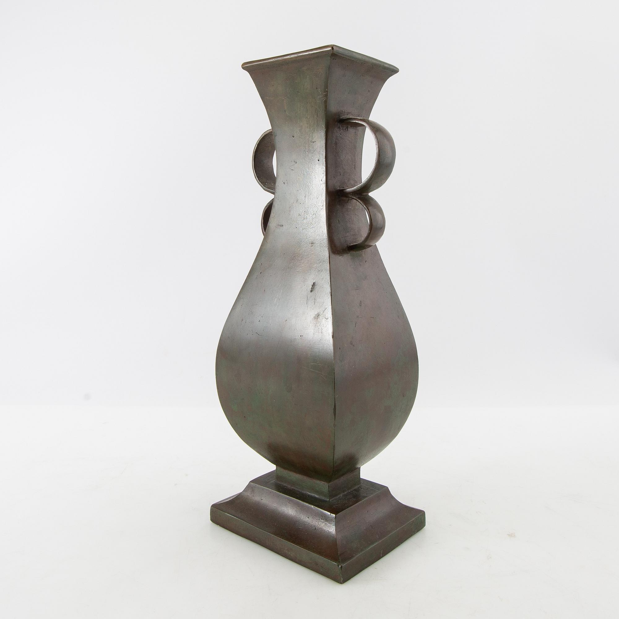 Sune Bäckström vase Swedish Grace 1920s/30s.