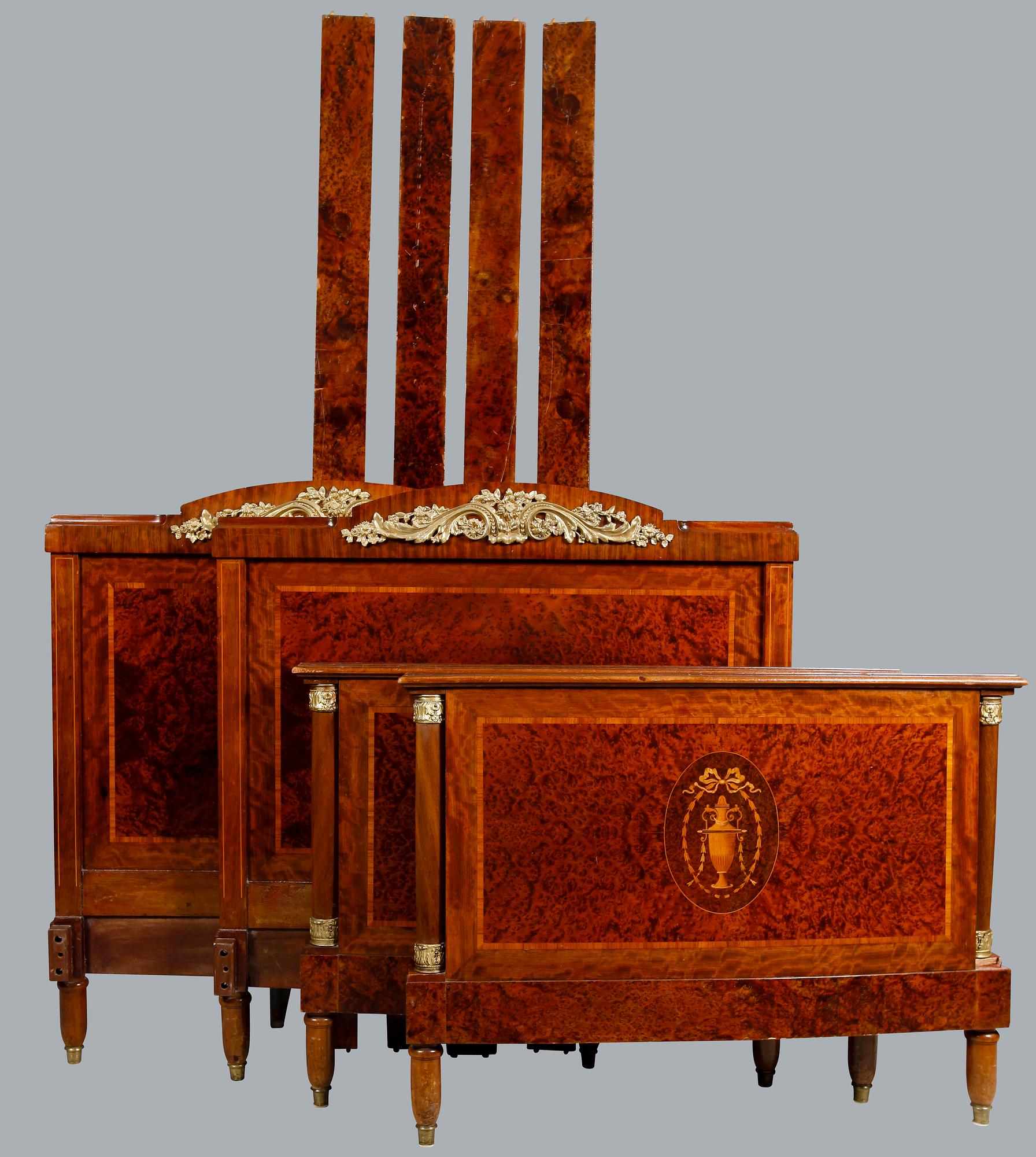 SÄNGAR, 1 par, gustaviansk stil, 1900-talets första hälft.