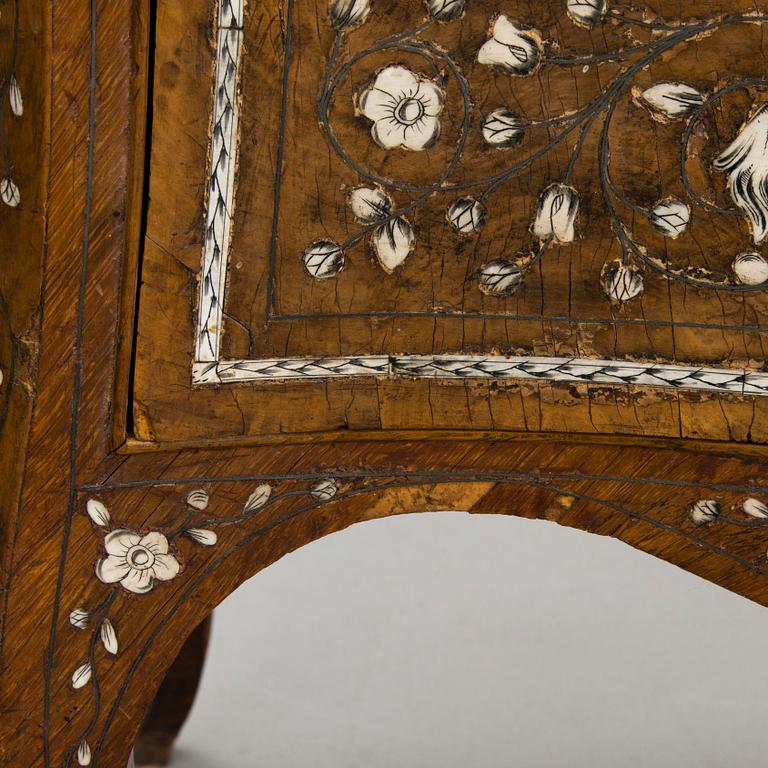 LIPASTO, rokoko, Italia, 1700-luvun jälkipuoli.