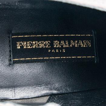 SKOR, Pierre Balmain.