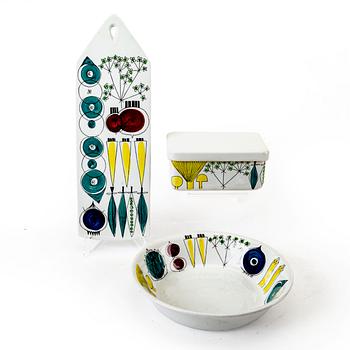 Marianne Westman, a 3 pcs porcelain "Picknick" service Rörstrand later part of the 20th century.