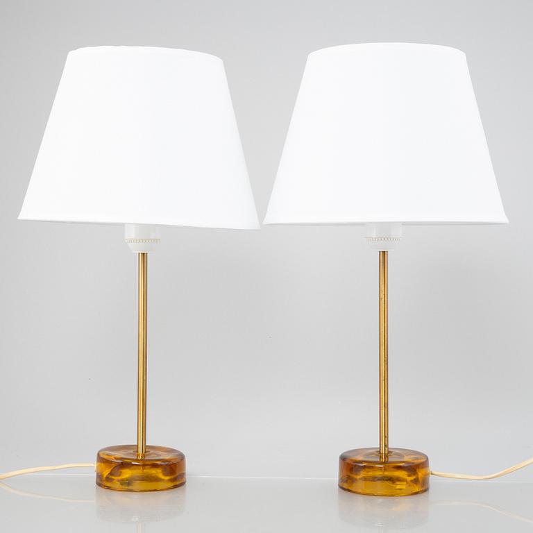 Bordslampor ett par, Nybro Armaturfabrik. 1900-talets andra hälft.