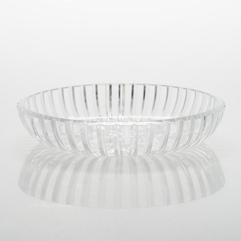 Saara Hopea, a set of five cut crystal vases and bowls, Nuutajärvi 1950s.