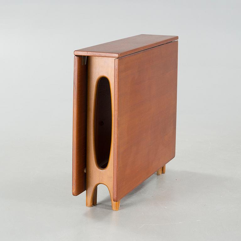BENDT WINGE, a gateleg table, "Klaffebord nr. 2", Kleppe Møbelfabrikk, 1950/60s.
