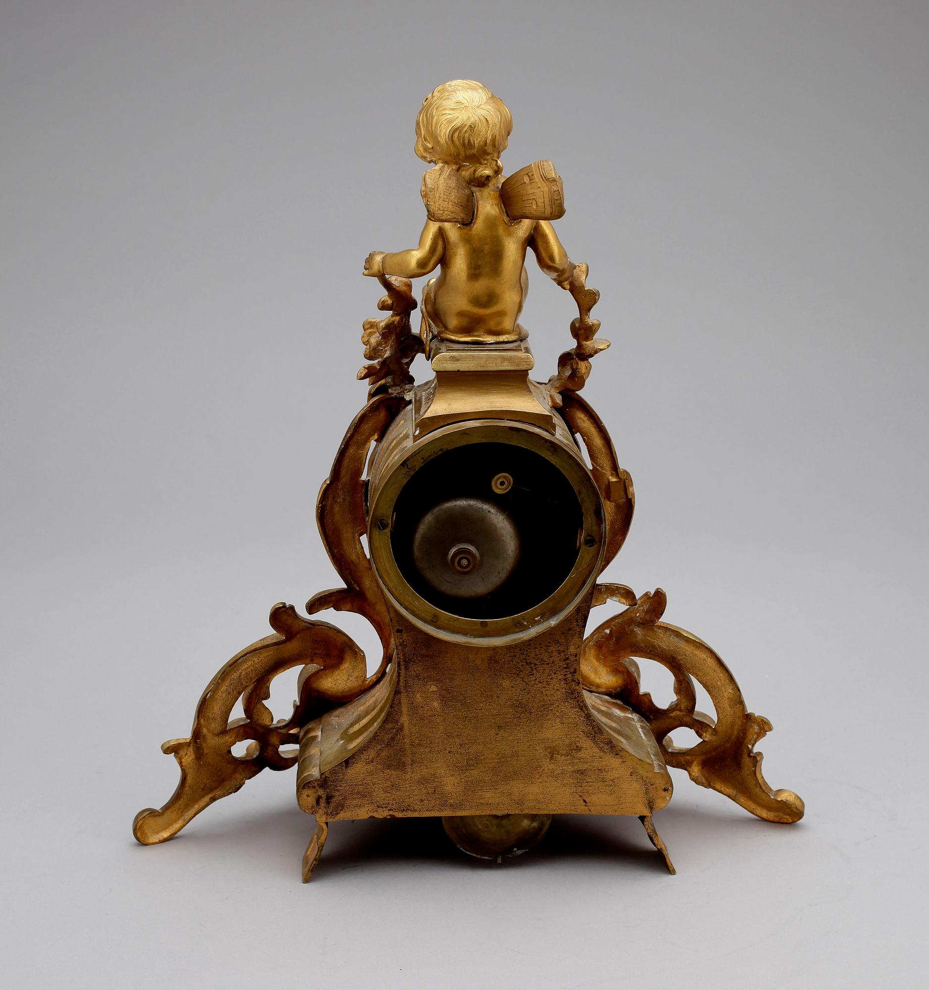 BORDSPENDYL, nyrokoko, 1800-talets andra hälft.
