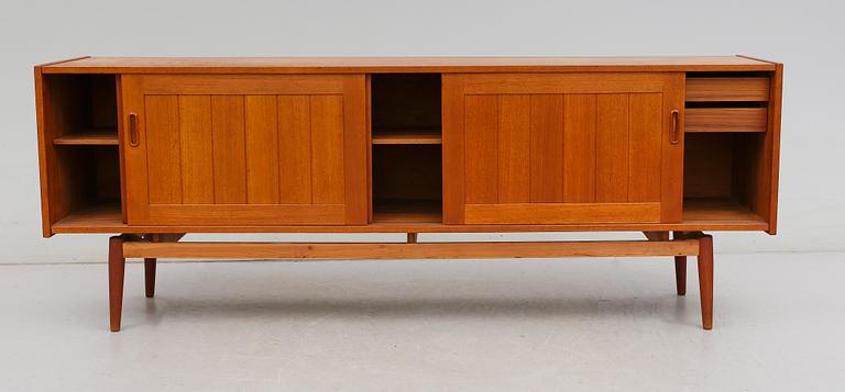 SIDEBOARD, Åsljunga Möbelfabrik, 1900-talets andra hälft.