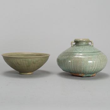 A celadon glazed vase and bowl, South East Asia, Sawankhalok, 16/17th Century.